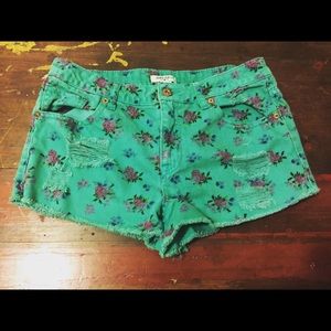 Forever 21 shorts size 28